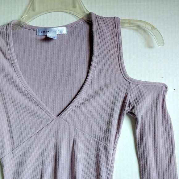 Urban Heritage Cold Shoulder Low Cut Bodysuit - Picture 5 of 6